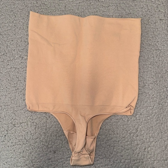 NWOT Skims Core Control Thong Shapewear - Mica 2X/3X - Picture 3 of 5